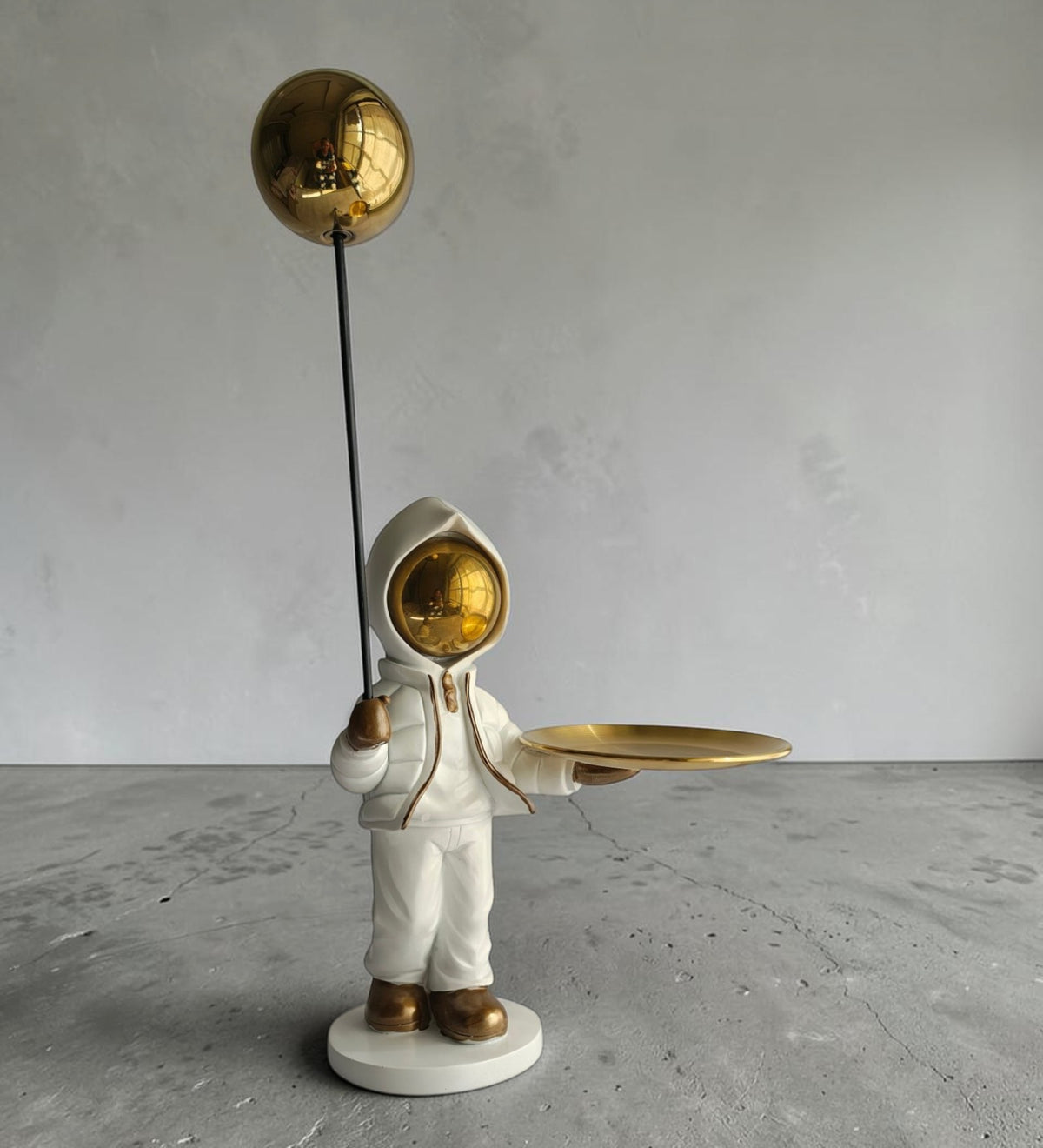 Astronaut Platter  With Balloon