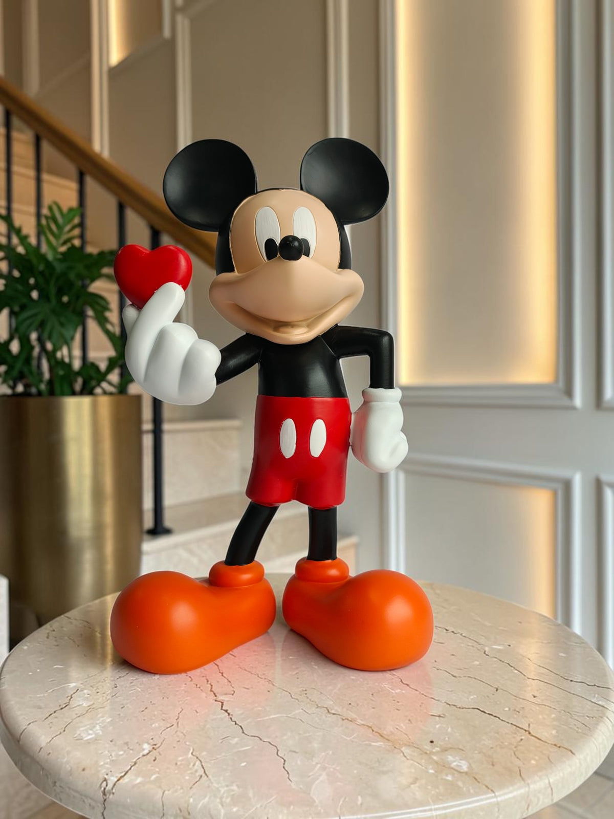 Mickey Mouse Heart Love Showpiece - Cute Cartoon Figurine for Home Decor & Gifting