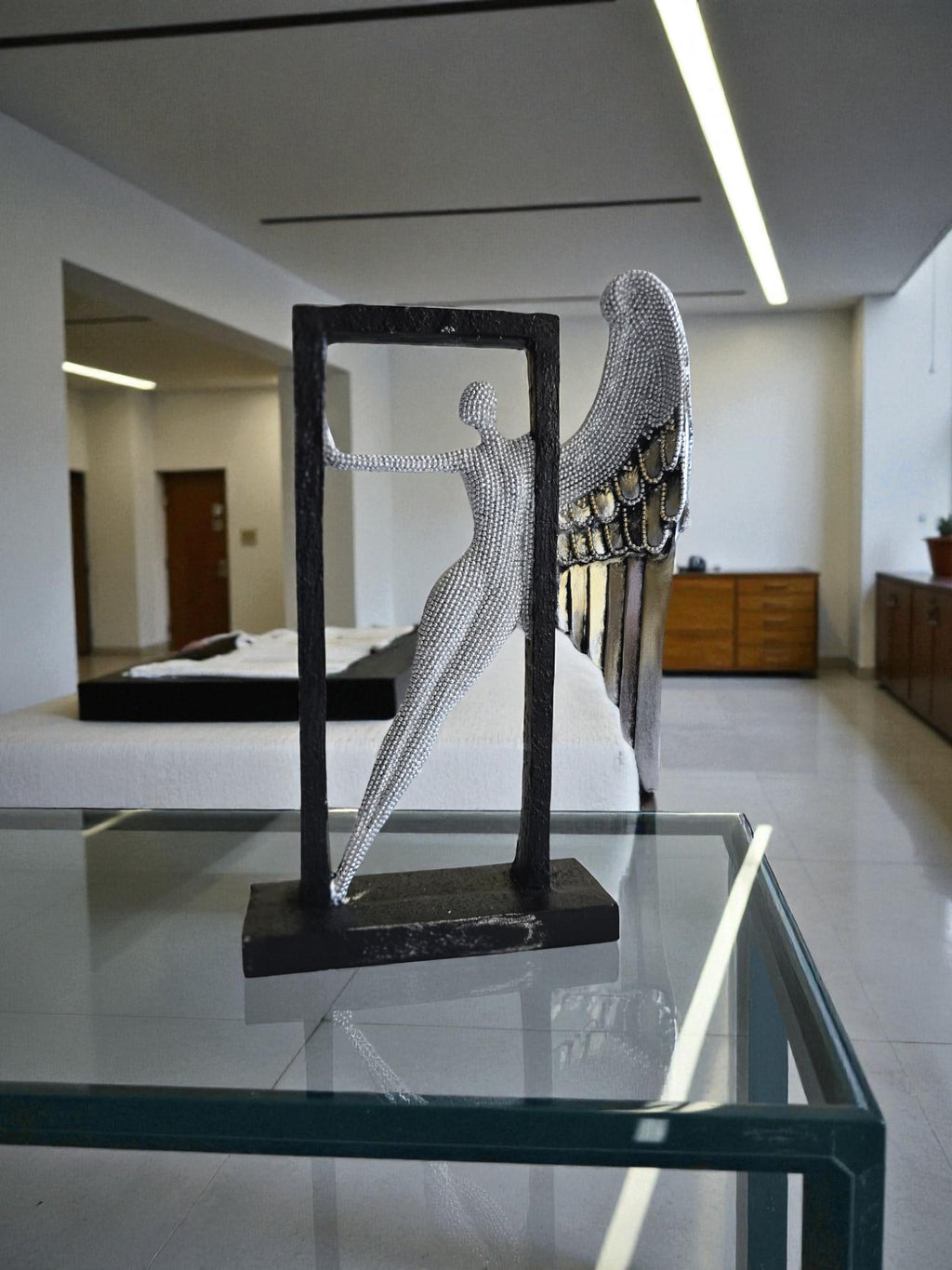 Glittering Lady with  1 Wing