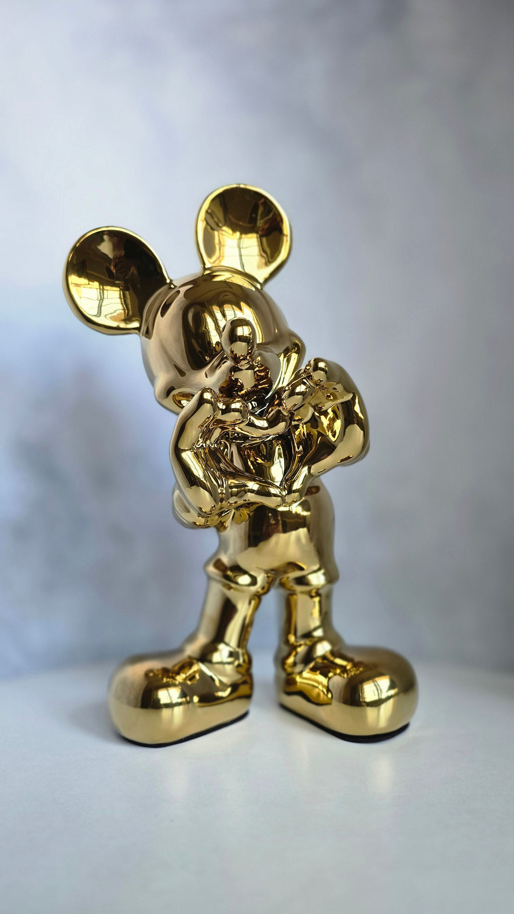 Premium & Elegant  Golden Heart Mickey Mouse