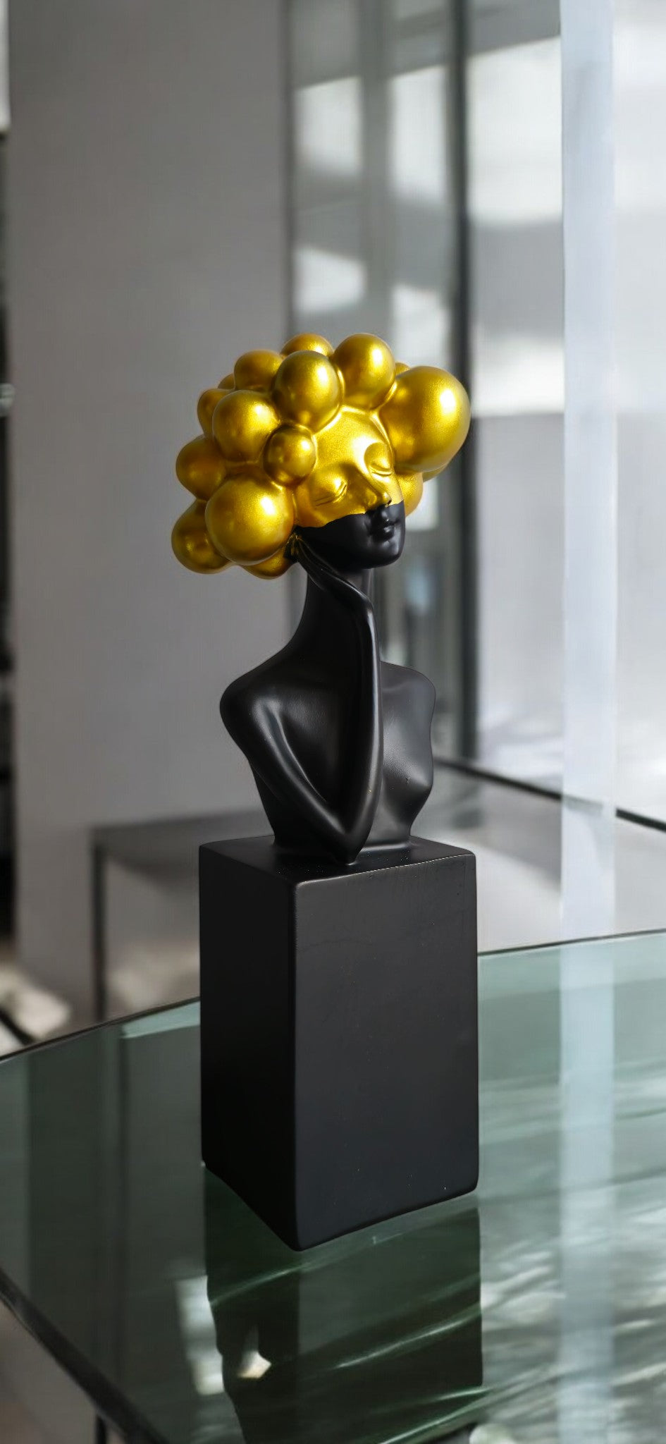 Black & Golden Polyresin Premium & Elegant Decor