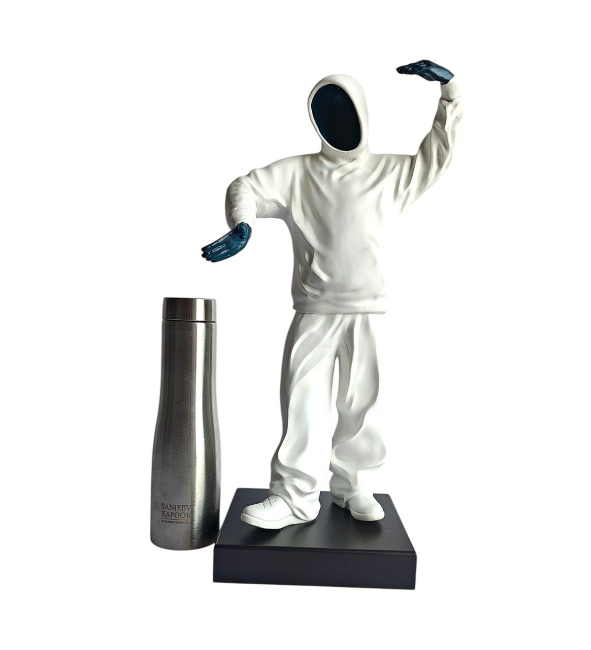 Hollow man Large